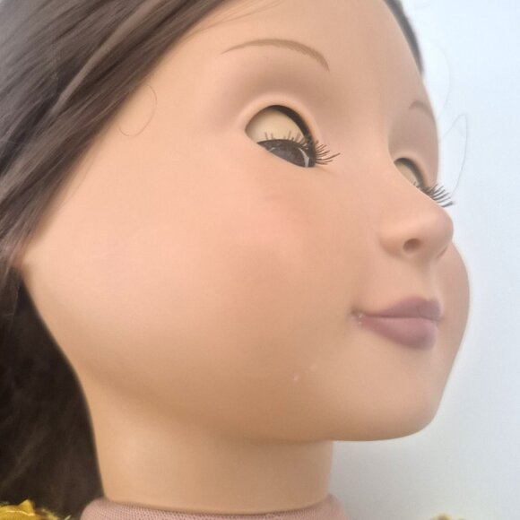 18" Our Generation doll, brunette - Picture 9 of 9